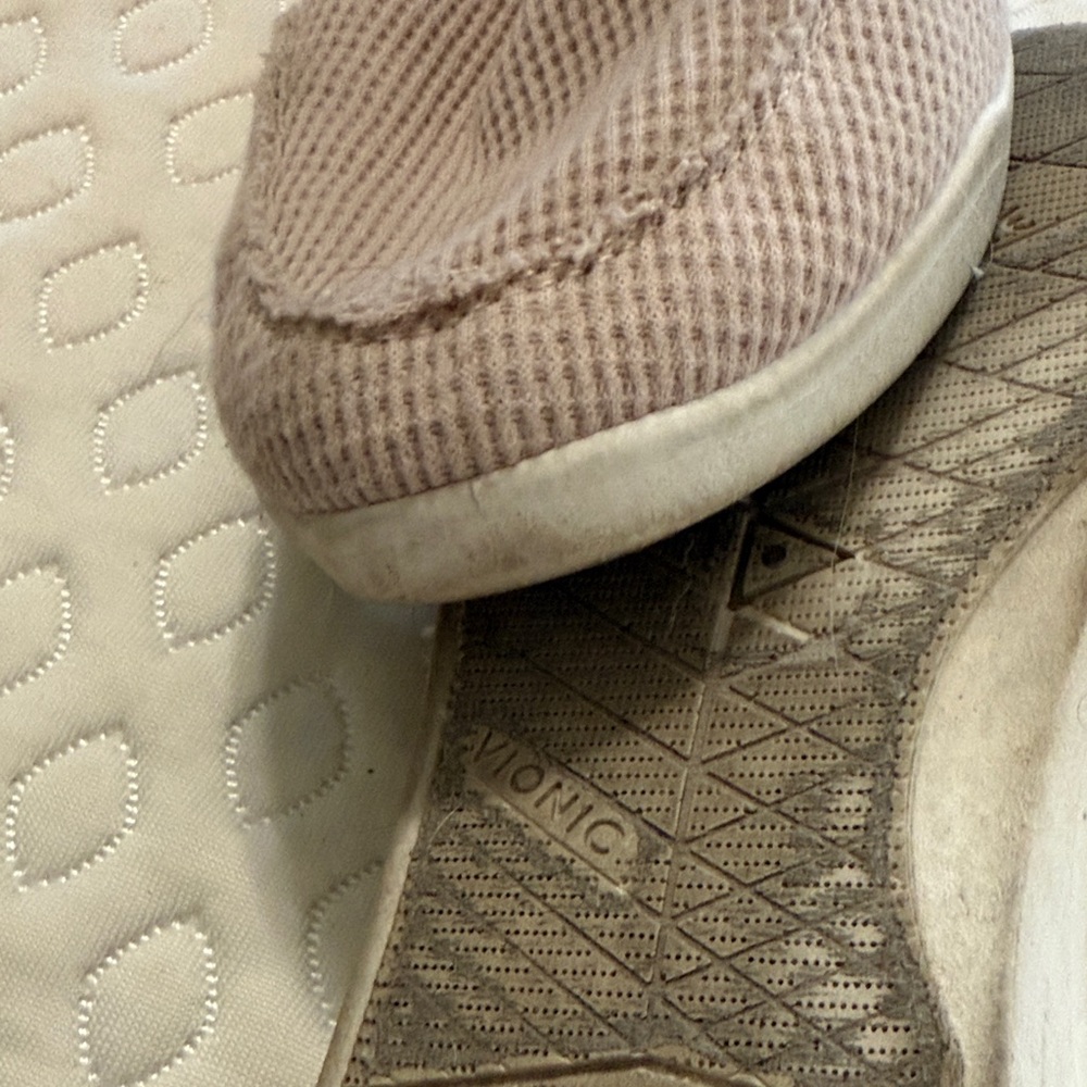 Vionic Beach Loafers - Soft Pink - Picture 4 of 4